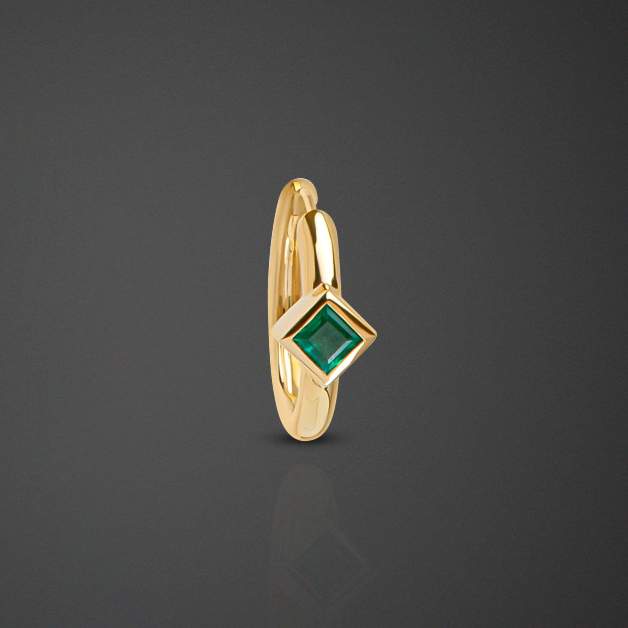 Yellow Gold 18K Open-Back Earrings