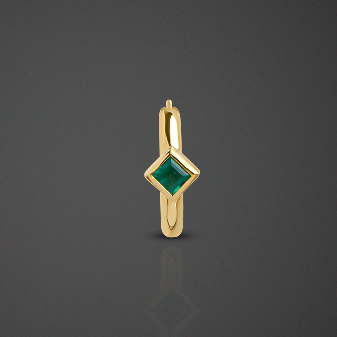 Yellow Gold 18K Open-Back Earrings